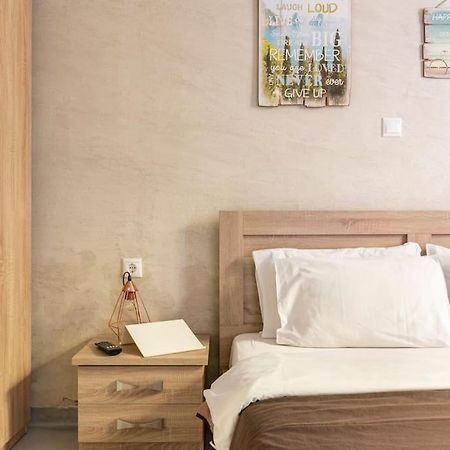 Cute Full Apt W/Backyard In Paleo Faliro เอเธนส์ ภายนอก รูปภาพ
