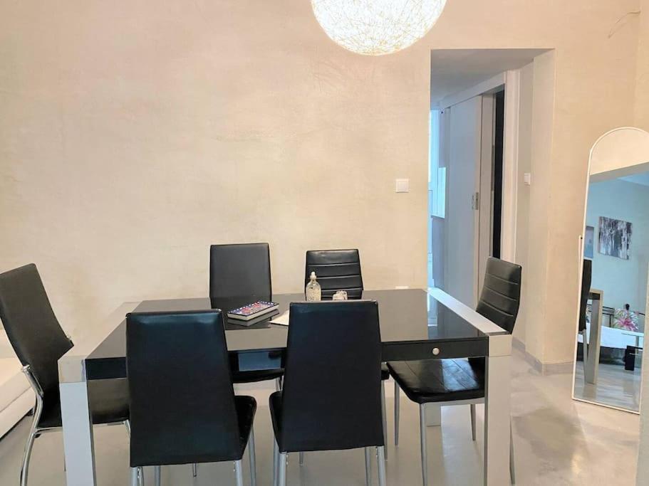 Cute Full Apt W/Backyard In Paleo Faliro เอเธนส์ ภายนอก รูปภาพ