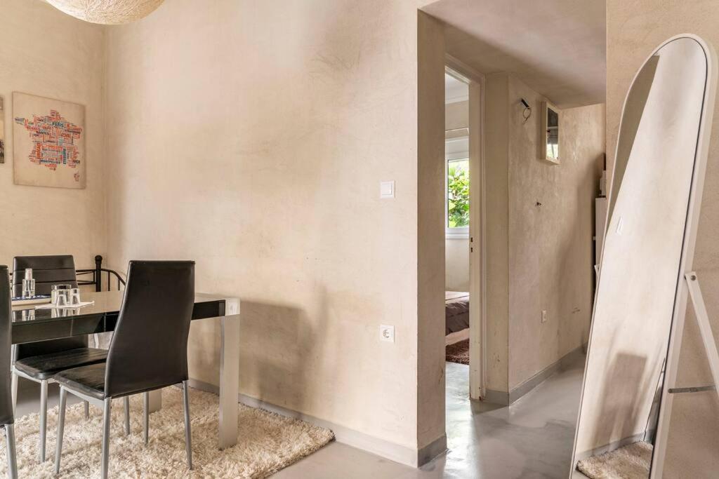 Cute Full Apt W/Backyard In Paleo Faliro เอเธนส์ ภายนอก รูปภาพ